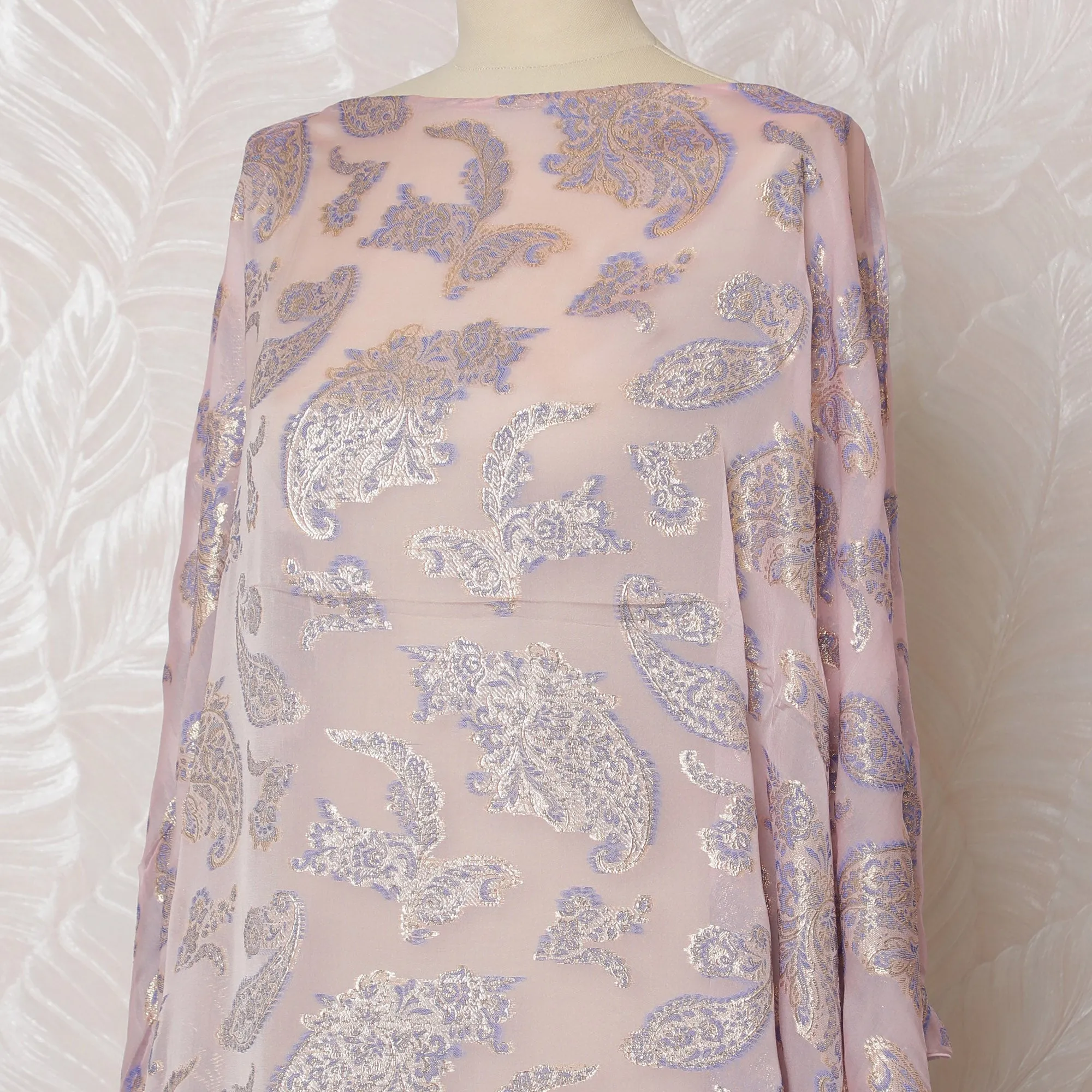 Elegant Lavender Pink Paisley French Silk Chiffon Fabric with Metallic Lurex, 140 cm Width-D19696