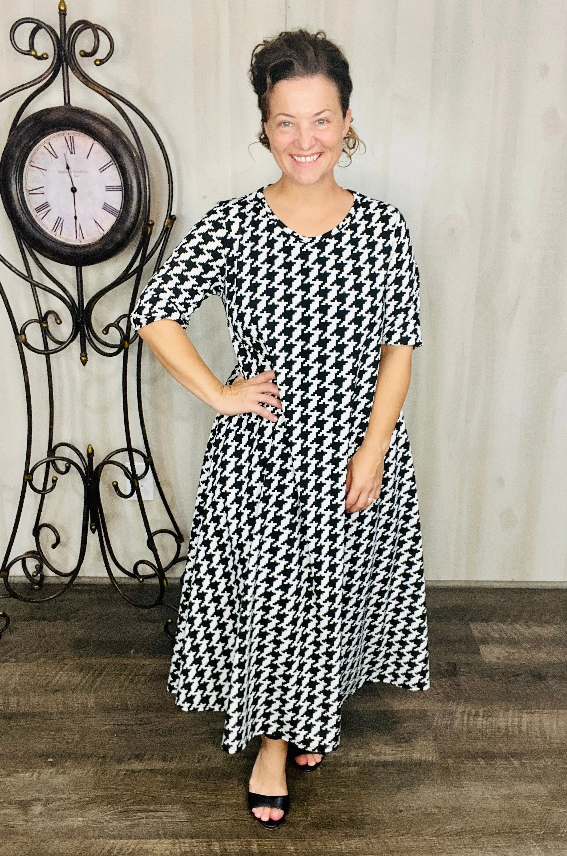 Larissa Summer Vibes Dress- Large Houndstooth*