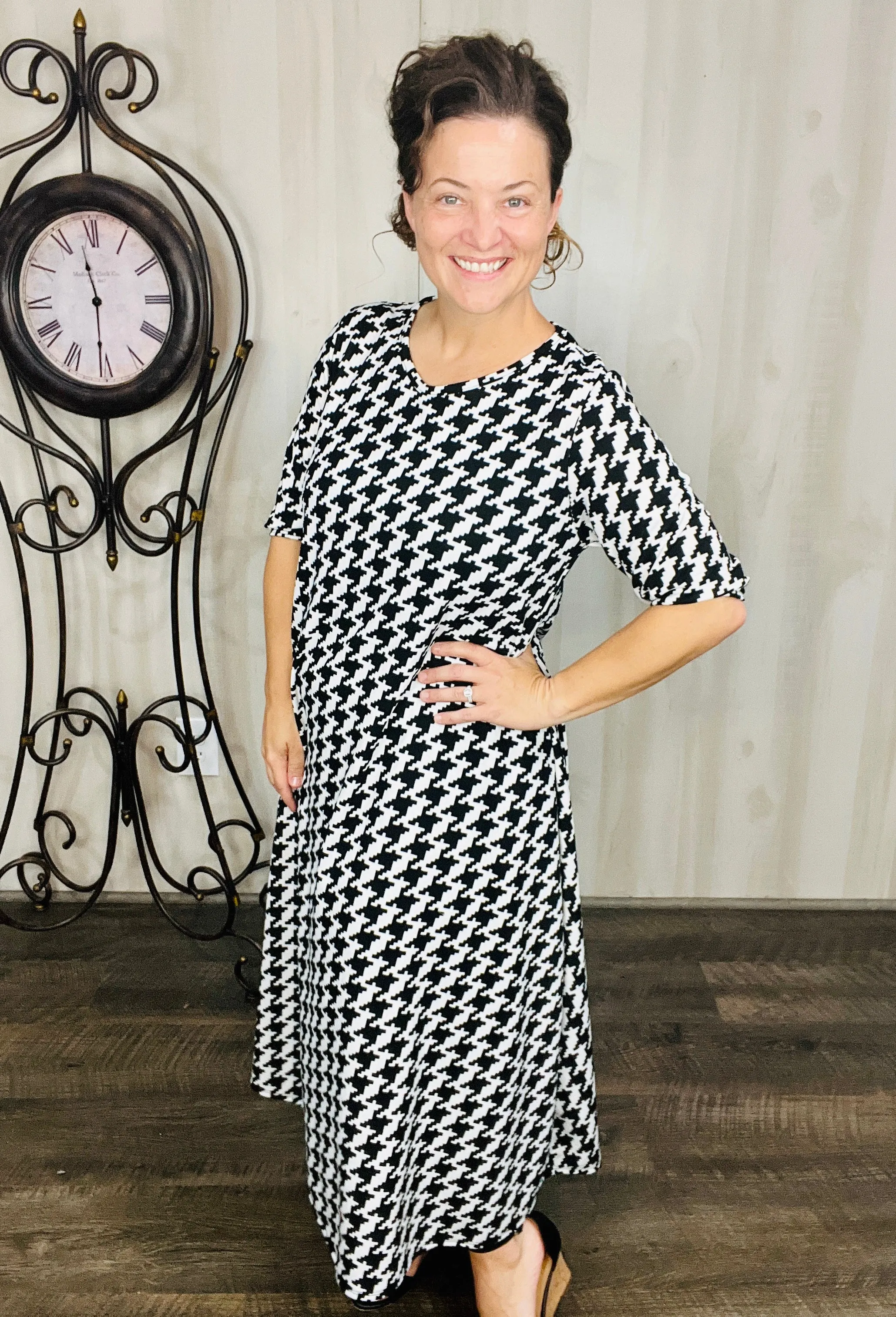 Larissa Summer Vibes Dress- Large Houndstooth*