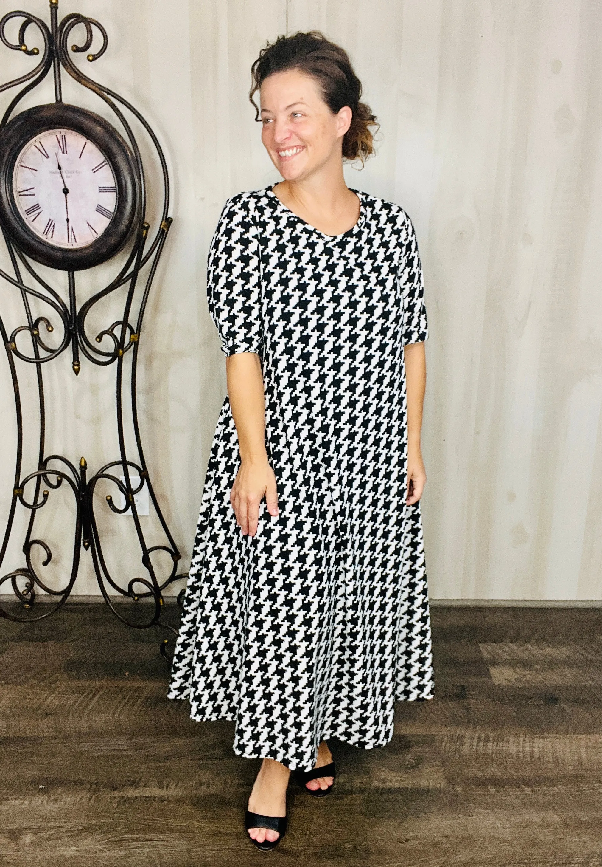 Larissa Summer Vibes Dress- Large Houndstooth*